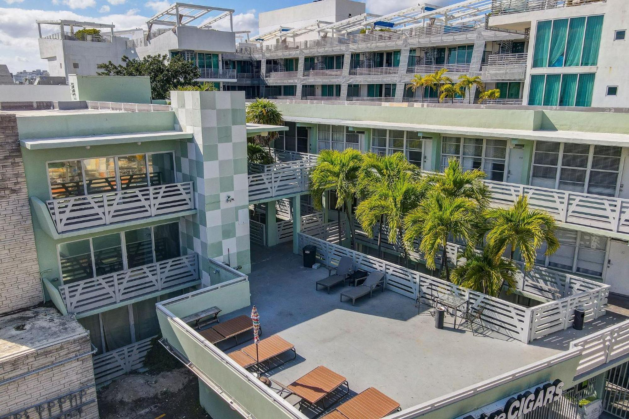 Appartement Beachy 1 B/r, W/2 Queen Beds, On Ocean Drive